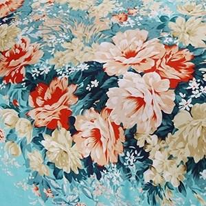 美女被人草人视频在线看
