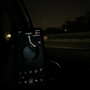 美女被人草人视频在线看
