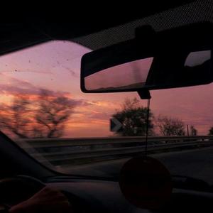 美女被人草人视频在线看
